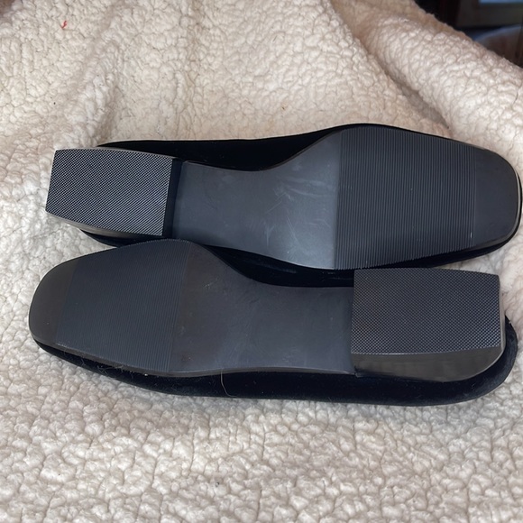 Hillary & Hanson Holly Velvet pump size 8.5 NWOT - Picture 6 of 12